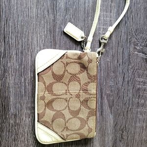 Small Coach wristlet